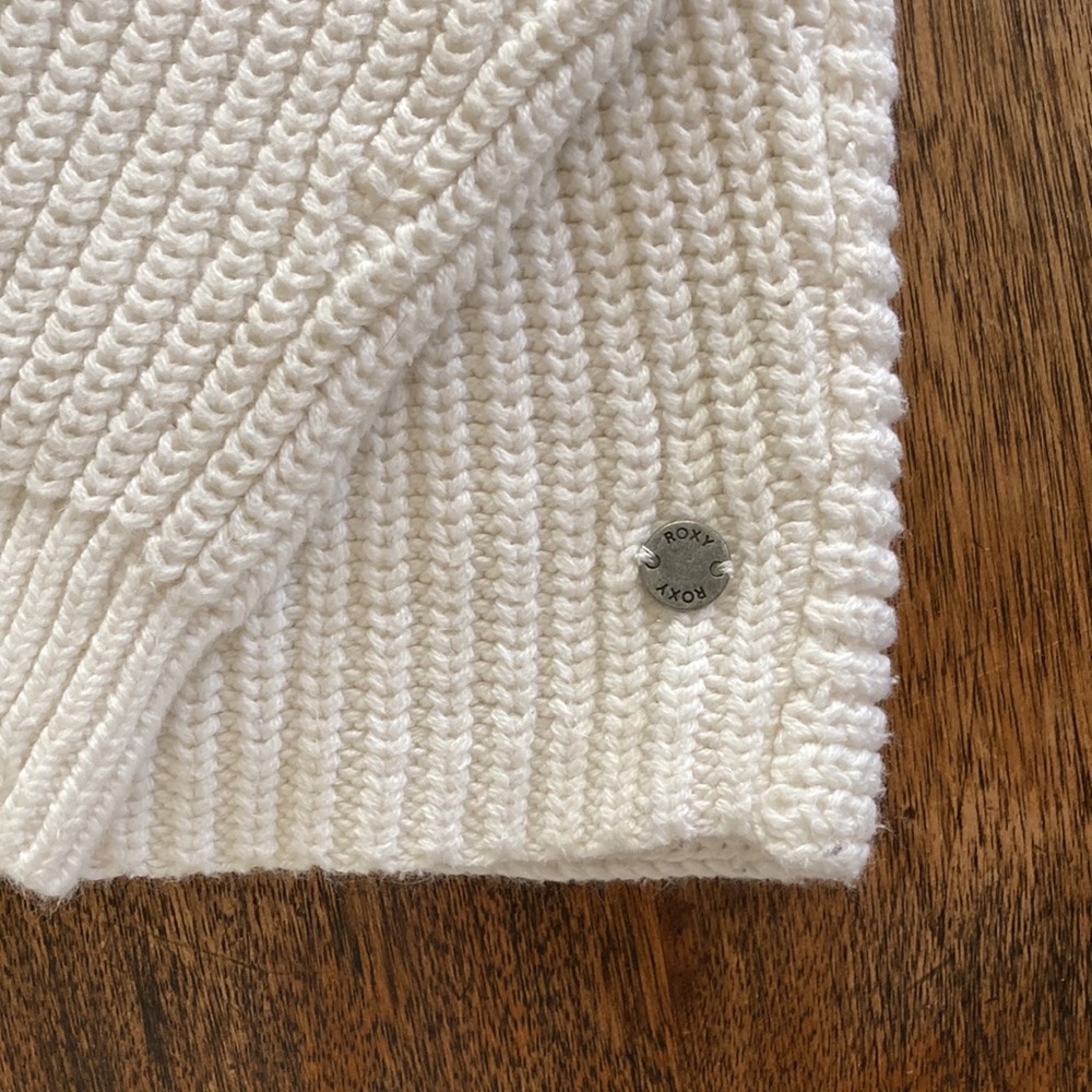Roxy Sweater - Picture 3 of 4